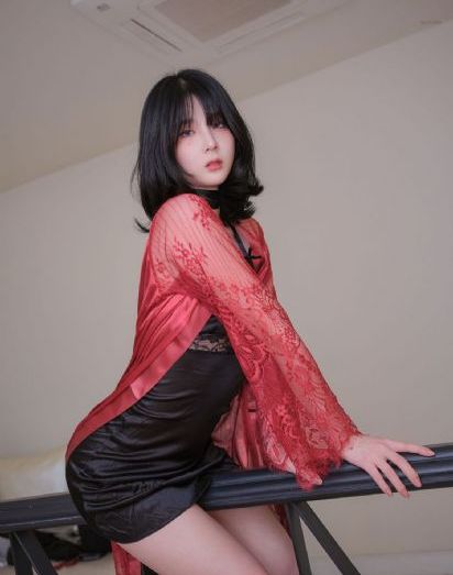 大蕉久久伊人中文字幕_1080电影在线看