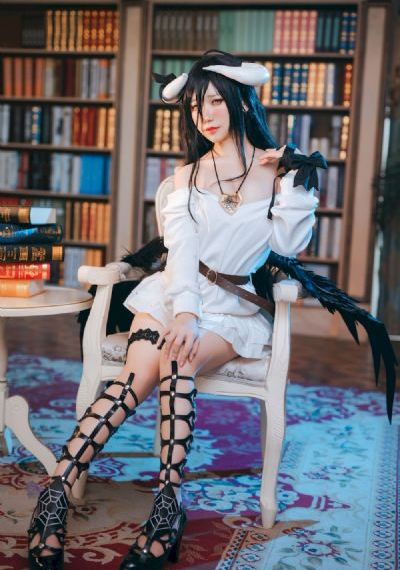 亚洲成人精品女人久久久_HD免费观看